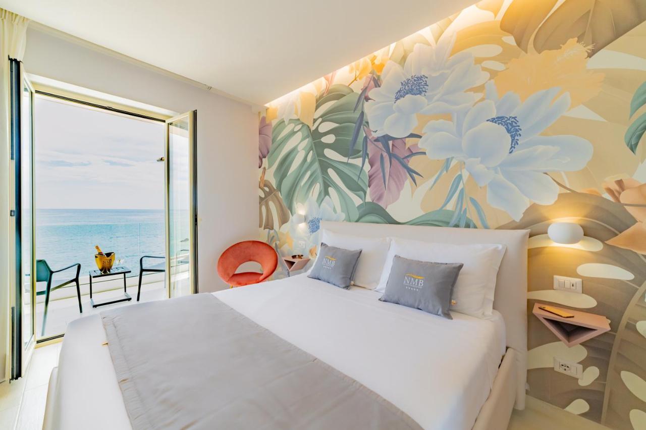 Bed and Breakfast Naxos Marina Bay Джардини-Наксос Экстерьер фото