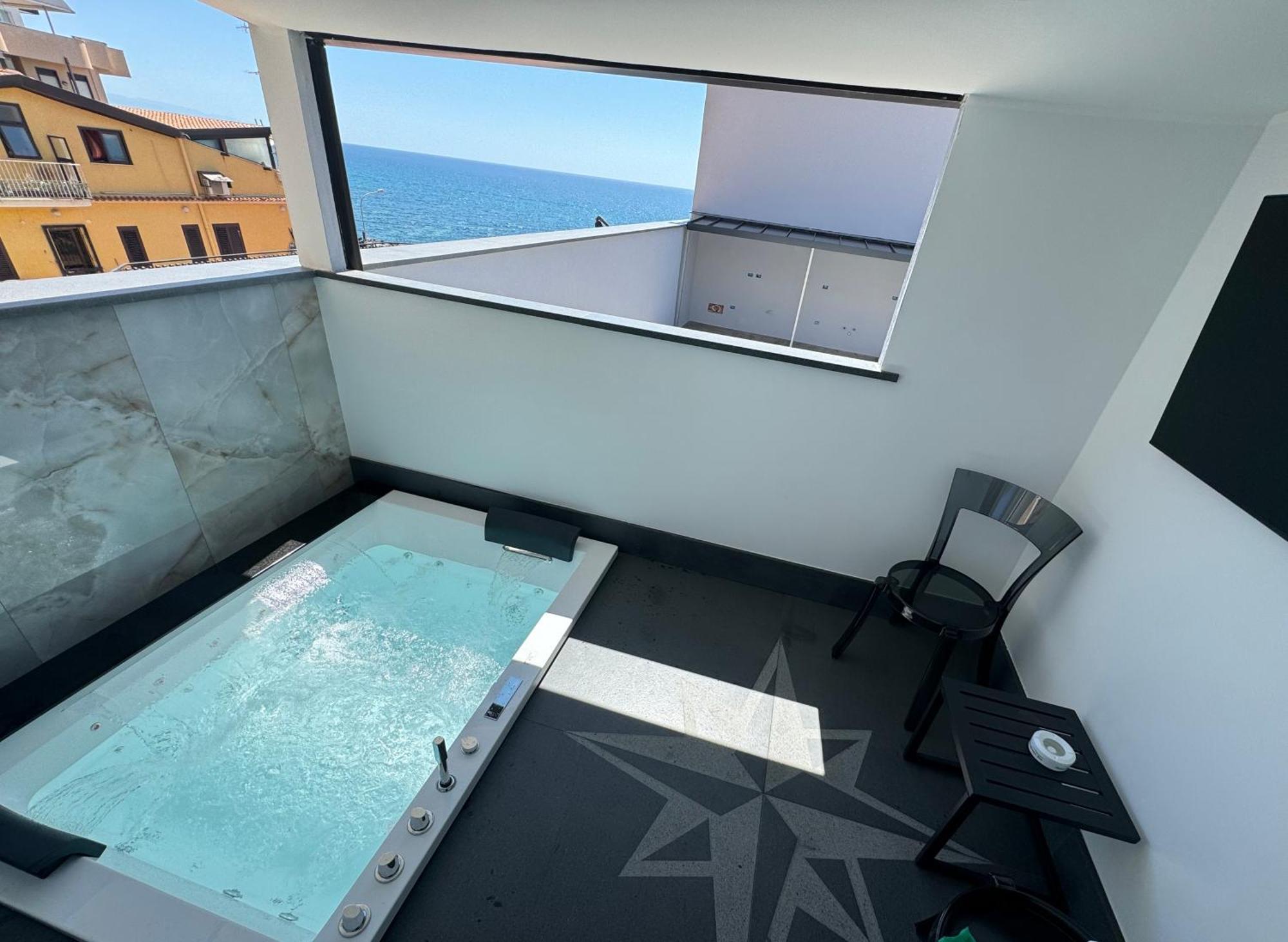 Bed and Breakfast Naxos Marina Bay Джардини-Наксос Экстерьер фото
